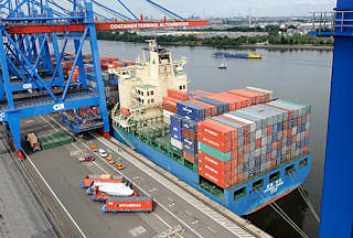 0030_6062 Containerfrachter, Containerschiff am CTA.