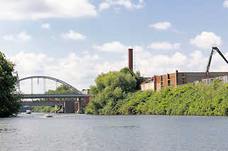 6201 Blick von der Bille in den Bullenhuser Kanal in Hamburg Rothenburgsort.