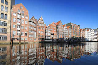 6438 Hamburg Bilder aus der Altstadt Nikolaifleet historische Fachwerkhäuser Speicher an der Deichstrasse Rückseite