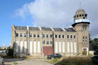 5224 Expressionistische Industriearchitektur - Merino Spinnerei / Weberei in Bunzlau / Bolesławiec, erbaut 1926  - Industrieruine, leerstehendes Gebude.