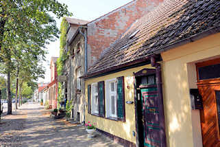3254 Historische Wohnhuser - Architekturfotos aus Rheinsberg, Brandenburg.