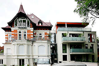 5038 Historische und moderne Architektur in Hamburg Lokstedt.