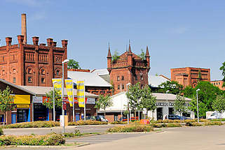 4134 Moderne Gewerbearchitektur, Einzelhandel - Backsteingebude der 1841 gegrndeten Diamantbrauerei. 