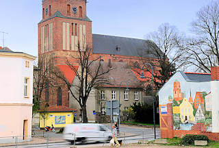 3995 St. Petrikirche in Wolgast; zwischen 1280 und 1350 im gotischen Stil erbaut.