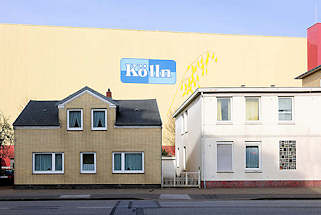 6048 Industriehalle der Kölln-Werke in Elmshorn - schlichte Wohnhäuser / Einzelhäuser.