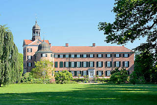 8913 Schlossgarten - Eutiner Schloss.