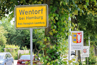 9114 Ortsschild Wentorf bei Hamburg, Kreis Herzogtum Lauenburg - Schild Landesgrenze Schleswig-Holstein + Wappen.