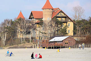 0035 Ehem. Kurhaus am Ostseestrand von Łeba / Leba, erbaut Ende des 19. Jahrhunderts - jetzt Hotel Neptun