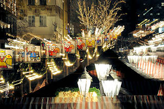 2304 Weihnachtlicher Lichterglanz - Weihnachtsmarkt in Nürnberg / Christkindlesmarkt