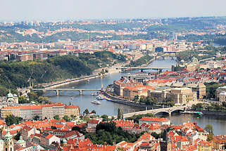 0334 Lauf der Moldau durch Prag - Brücken über die Moldau